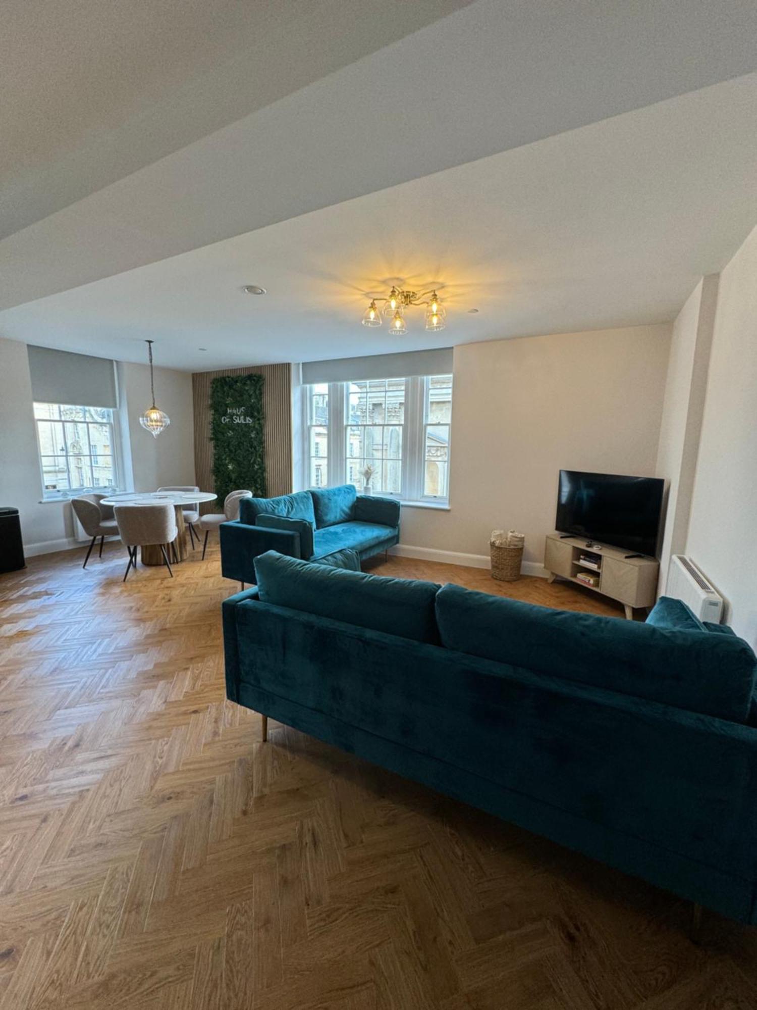 Haus Of Sulis, City Centre Apartment With Lift Access バース エクステリア 写真