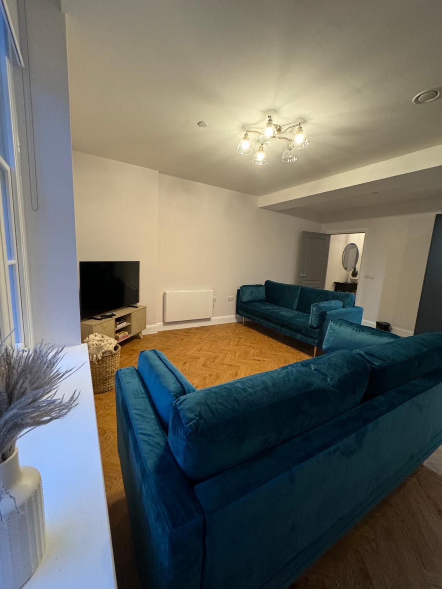 Haus Of Sulis, City Centre Apartment With Lift Access バース エクステリア 写真